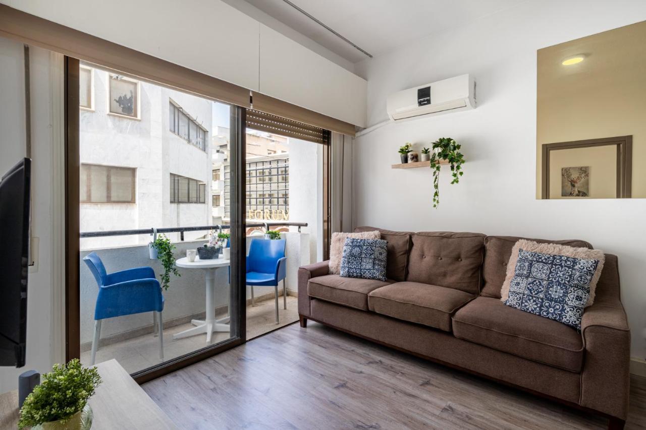 Eleni'S 1-Br Apt In Larnaca Center Exterior photo